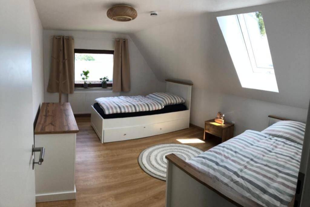 Neuhaus an Der Eger Ruhig Gelegene, Top Moderne Ferienwohnung - Hot Tub Und Sauna Gegen Aufpreis מראה חיצוני תמונה