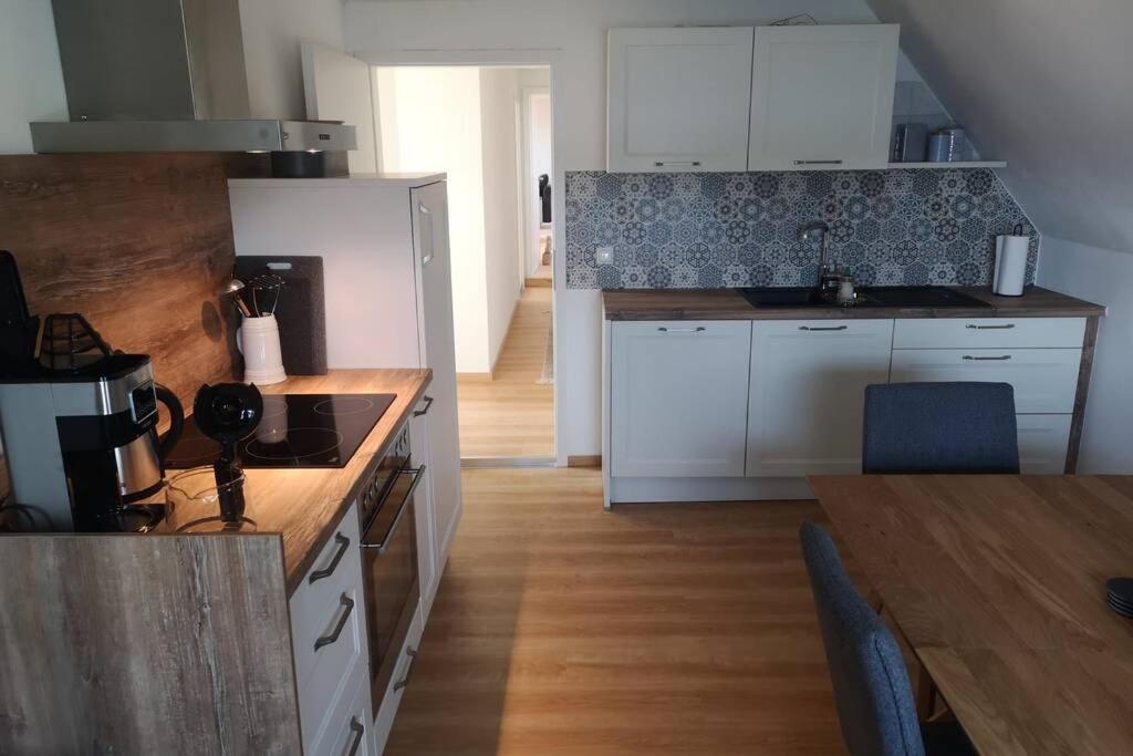 Neuhaus an Der Eger Ruhig Gelegene, Top Moderne Ferienwohnung - Hot Tub Und Sauna Gegen Aufpreis מראה חיצוני תמונה