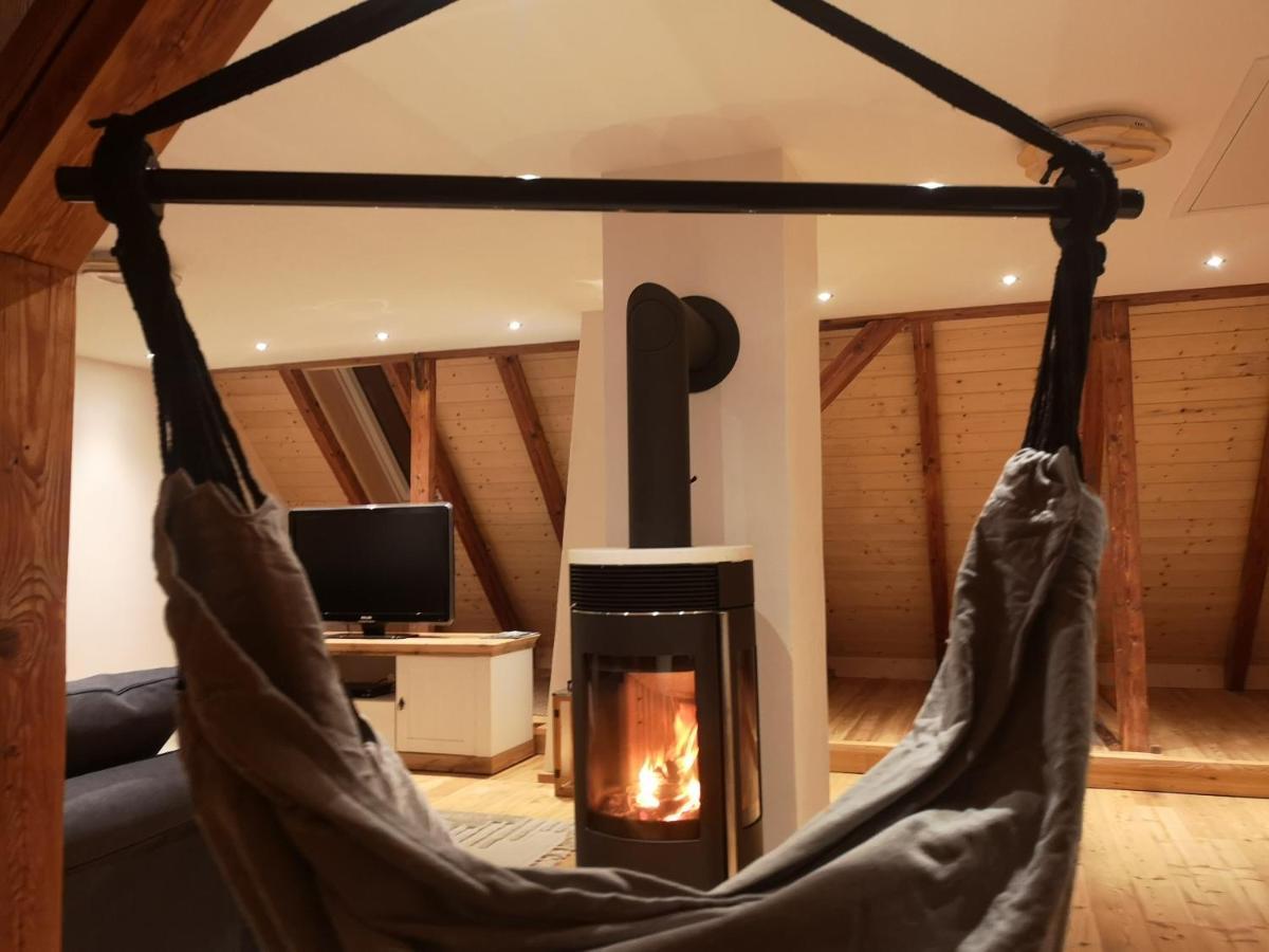 Neuhaus an Der Eger Ruhig Gelegene, Top Moderne Ferienwohnung - Hot Tub Und Sauna Gegen Aufpreis מראה חיצוני תמונה