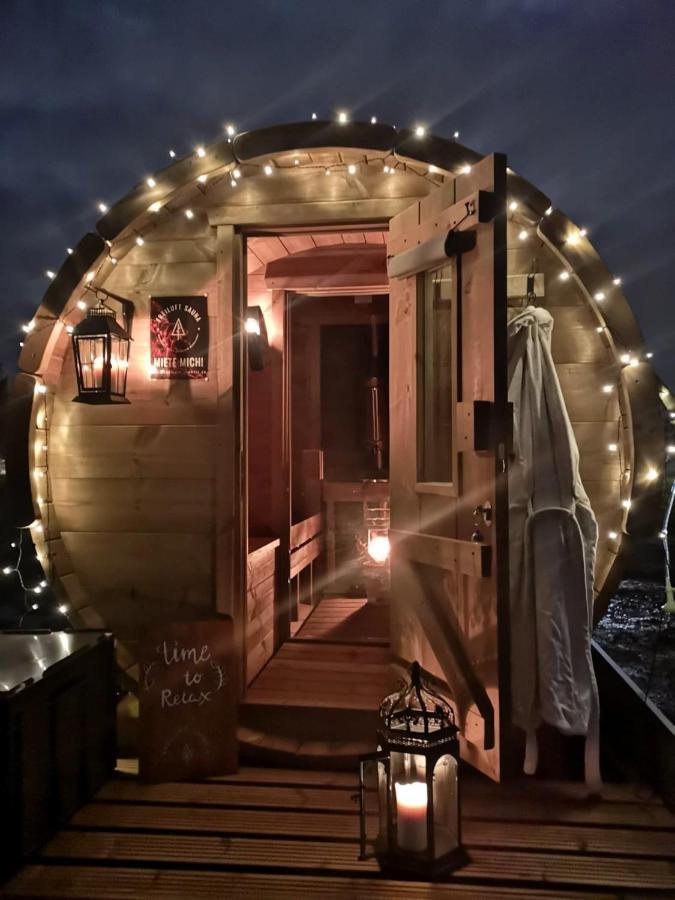 Neuhaus an Der Eger Ruhig Gelegene, Top Moderne Ferienwohnung - Hot Tub Und Sauna Gegen Aufpreis מראה חיצוני תמונה